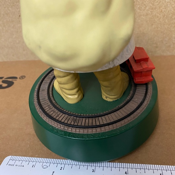 Coca Cola Santa Claus Mechanical Ertl Bank 1st in the Series Moving Train. - Picture 7 of 11